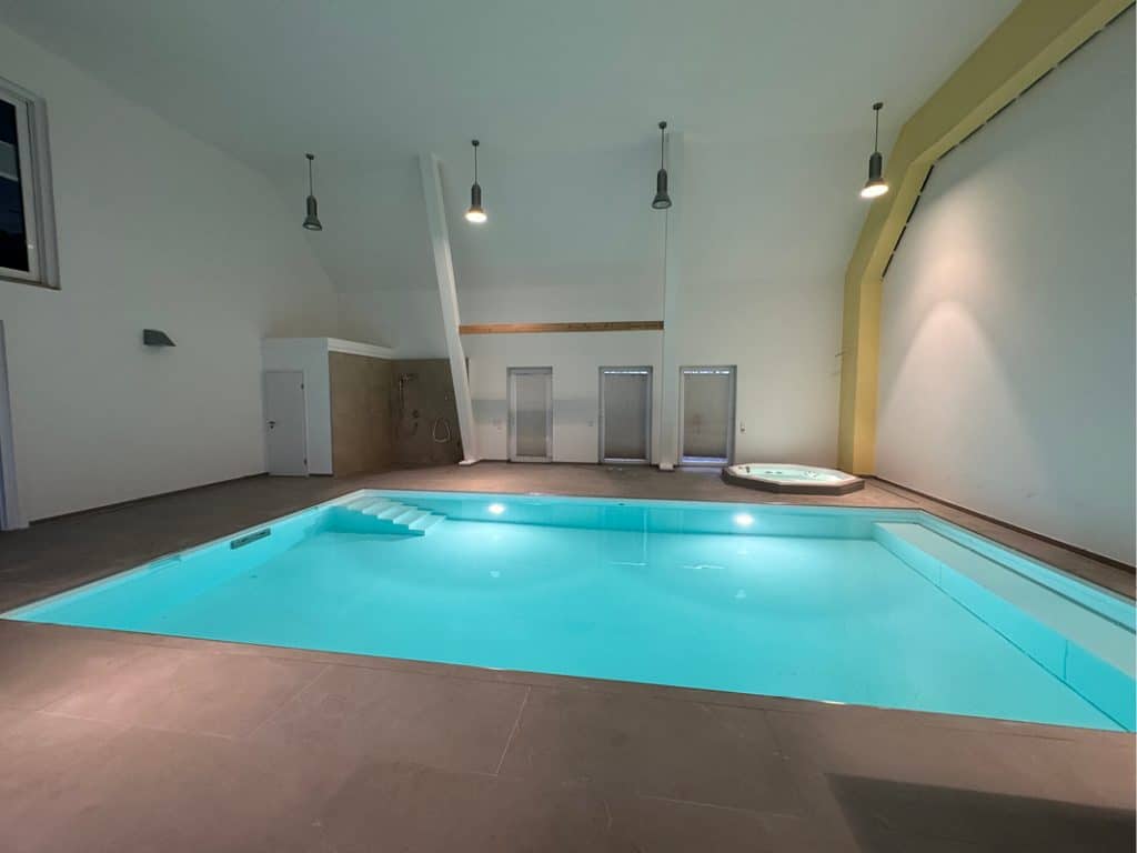 Private Schwimmbecken